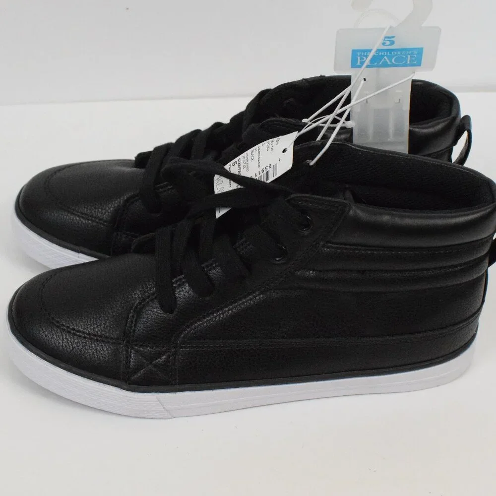 NWT The Children’s Place Youth Boys Faux Leather Hi Top Sneakers Tennis Shoe - 5